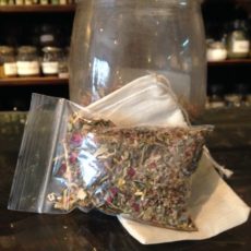 Cleansing Herbal Bath Blend product shot